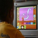 539059_kids_and_computers_81